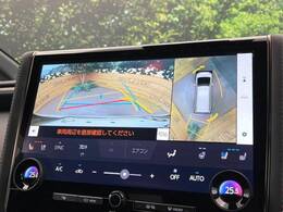 【パノラミックビューモニター】専用のカメラにより、上から見下ろしたような視点で360度クルマの周囲を確認することができます☆死角部分も確認しやすく、狭い場所での切り返しや駐車もスムーズに行えます。