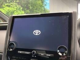 【14インチディスプレイオーディオ】画面内にオーディオ操作はもちろん、空調の調整機能なども盛り込んだ多機能なディスプレイオーディオです！スマートフォン連携はもちろん、車載ナビもお使いいただけます♪