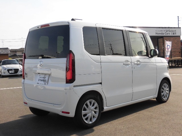 中古車にもボディーコーティング施工できます。一度ボディを磨いてから施工しますので、光沢のある綺麗な状態でお乗りいただけます。お気軽にご相談下さい。