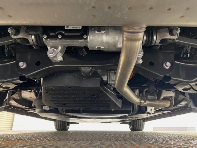 下回りがきれいなうちに、防錆加工の施工がオススメ。降雪地域はもちろん、沿岸部にお住いの方や、趣味でマリン・ウィンタースポーツをされる方にご好評いただいております。