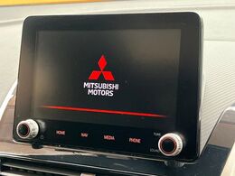 【純正8型ナビ】人気の純正ナビを装備しております。ナビの使いやすさはもちろん、オーディオ機能も充実！キャンプや旅行はもちろん、通勤や買い物など普段のドライブも楽しくなるはず♪