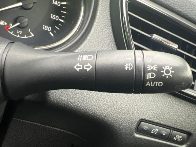 国産車から輸入車まで多様なお客様のニーズのお応えできるように、全国規模で豊富な在庫展開！車のことならWECARSへ！
