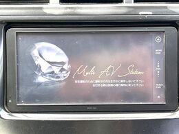 【純正ナビ】人気の純正ナビを装備しております。ナビの使いやすさはもちろん、オーディオ機能も充実！キャンプや旅行はもちろん、通勤や買い物など普段のドライブも楽しくなるはず♪