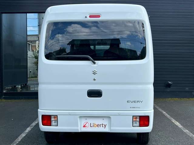 ☆新車の販売も可能です☆新車ご希望のお客様も是非当店にご相談下さいませ♪