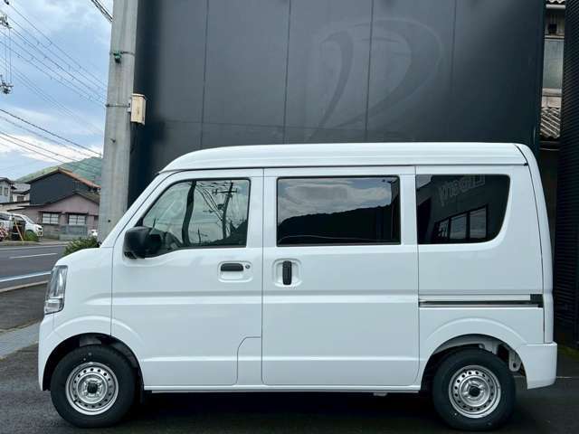 ☆当店は自動車損害保険の代理店です。もしものために自動車保険も当店におまかせ！☆任意保険の見直しも大歓迎です♪