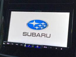 【純正ナビ】人気の純正ナビを装備しております。ナビの使いやすさはもちろん、オーディオ機能も充実！キャンプや旅行はもちろん、通勤や買い物など普段のドライブも楽しくなるはず♪