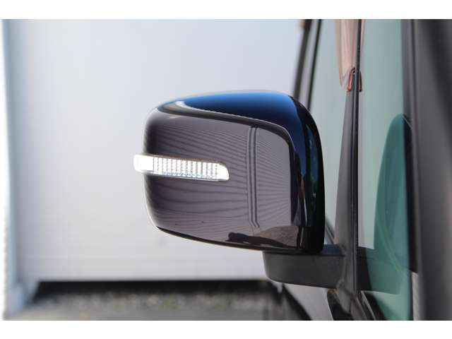 ドアミラーウインカー