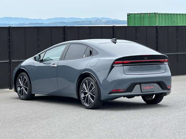 ☆車検令和9年7月☆ボディカラー：アッシュ☆インテリアカラー：グラディエントブラック☆安心ディーラー保証☆