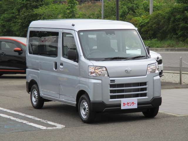 この度は当店のお車をご覧いただき誠にありがとうございます。販売、整備、保険、ロードサービス、油圧ホース制作、その他、お気軽にご相談ください。届出済未使用車のタントカスタム4WD入庫しました♪