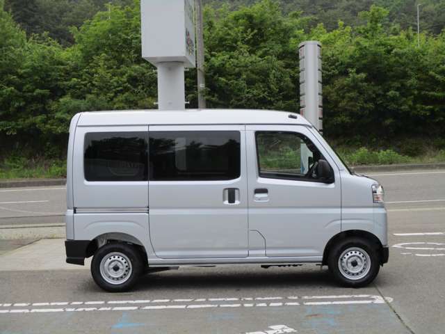 在庫確認、お見積りはウェブから、又はお電話でお気軽にお問い合わせください。