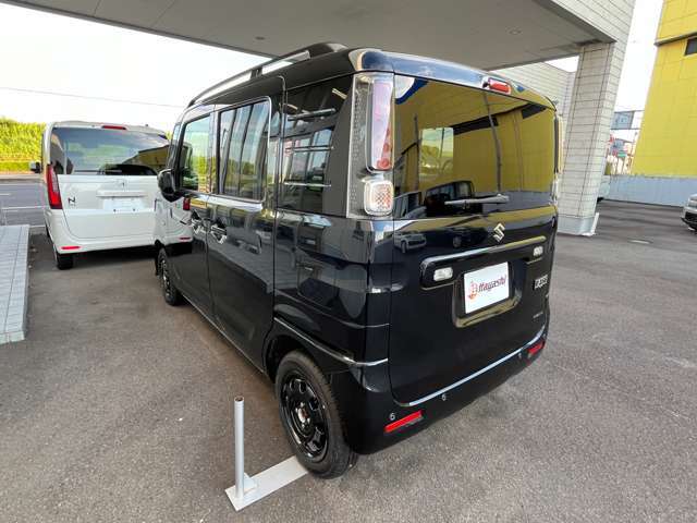 ☆お車についた傷やヘコミ、事故の修理もハヤシにお任せください。自社鈑金工場で修理ができますの安心です☆