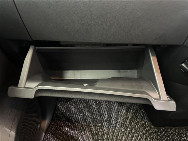 車両販売と整備・保証・クリーニングなどのサービスを自由にお選び頂けます。  サービスは必要な分だけお選び下さい。