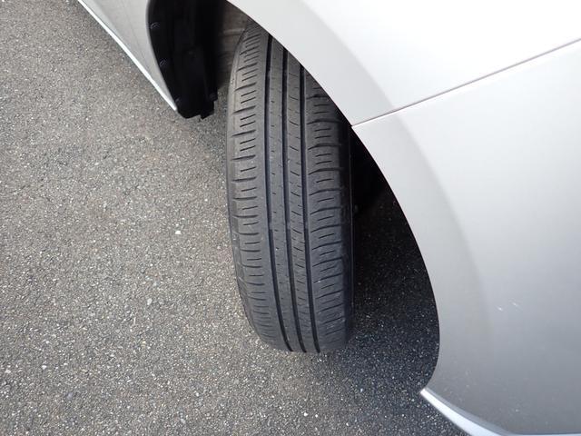 【タイヤ】タイヤの溝もしっかりありますので、ご購入の際も余計な費用が掛かることもありません。
