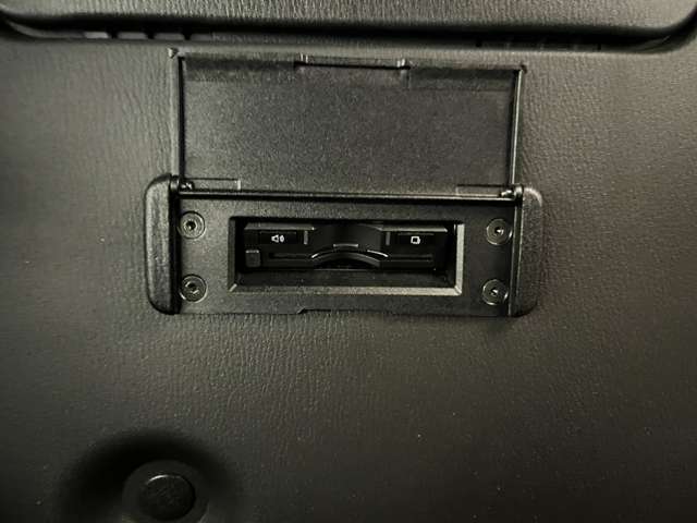 ETC車載器搭載しております。