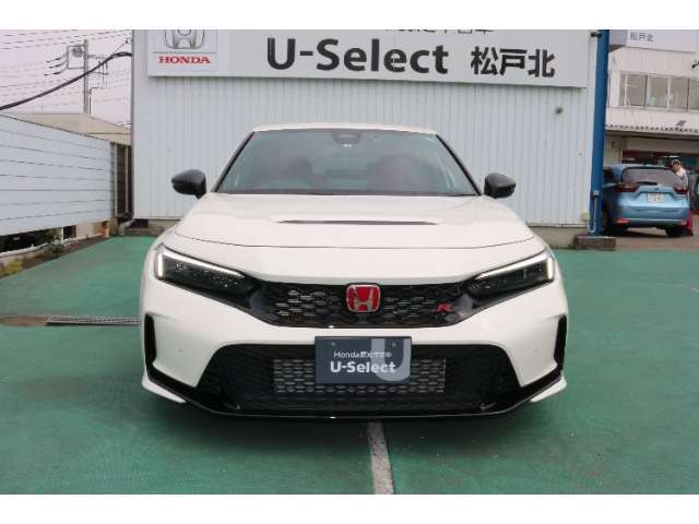 少電力で明るいLEDヘッドライトが夜のドライブをサポートします◎