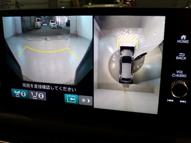 バックカメラもあるので後退時も安心です。視点も切り替えができて便利です。
