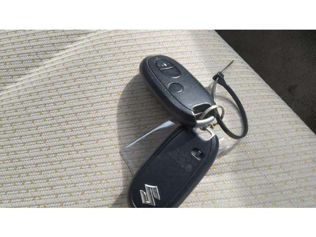 当店では第2展示場までございます。ご検討のお車がどこにあるかスタッフにご確認ください。