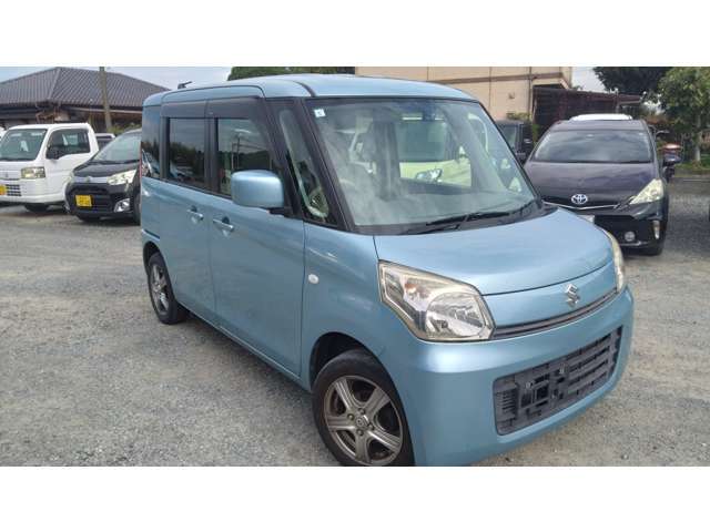 納車前の点検整備は、国家2級整備士、自動車検査員　資格取得者が1台1台、点検整備してお届けいたします。保証期間は3ヶ月となりますがアフターサービスも自社対応ですので極力お安くご提供させていただきます。