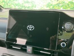 【10.5インチ　ディスプレイオーディオ】大画面のディスプレイはAppleCarPlayやAndroidAutoが利用可能。大きな画面でスマホナビアプリ等が利用いただけます♪
