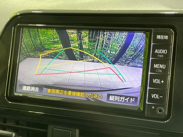 【バックカメラ】駐車時に後方がリアルタイム映像で確認できます。大型商業施設や立体駐車場での駐車時や、夜間のバック時に大活躍！運転スキルに関わらず、今や必須となった装備のひとつです！