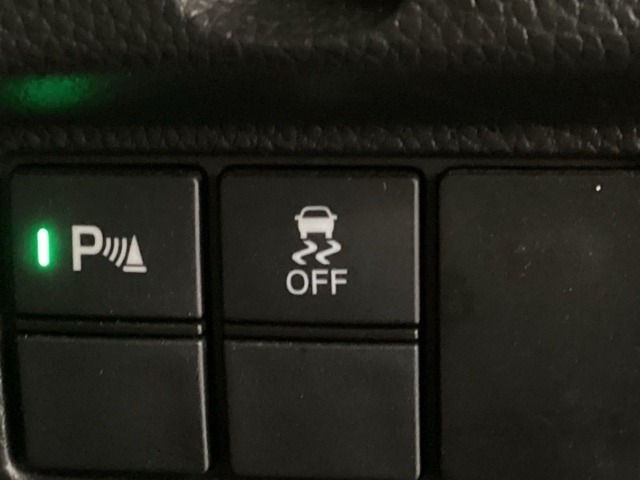 横滑り防止装置がついています。いざという時に安心ですね。