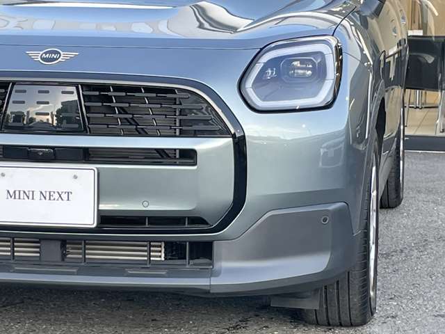 弊社在庫車両はすべて、入庫段階での客観的且つ厳正な車両チェック（第3者機関日本査定協会による査定）を実施しております。メーター改ざん車、修復歴車などは一切ございませんので、どうぞご安心くださいませ。