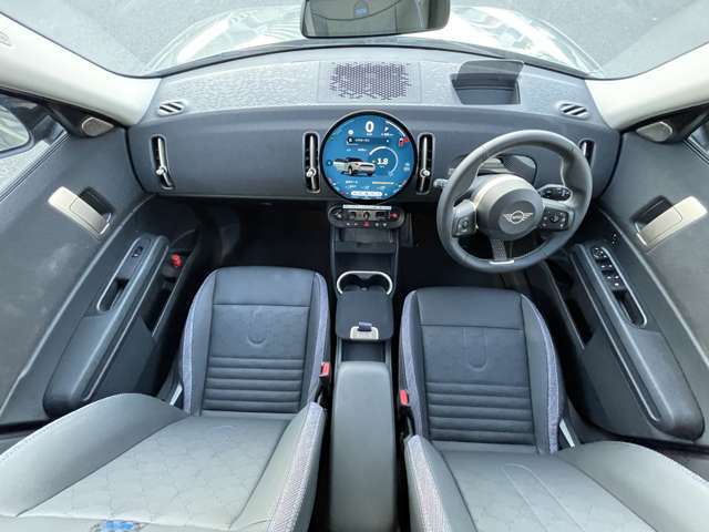 株式会社モトーレン東名横浜　【MINI NEXT】　屋内展示場、キッズルームも完備しております！！是非、ご家族でお気軽にお越し下さいませ。