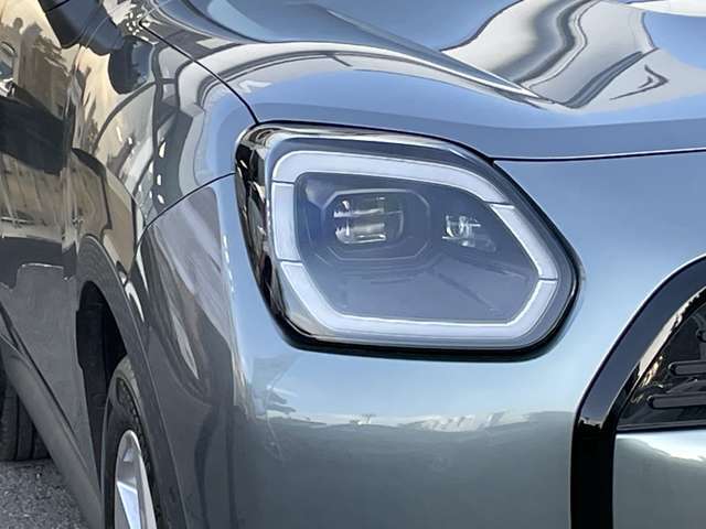 点検整備時に交換が必要な項目（MINI認定指定交換指定部品など）に関しましては、すべて新品の純正部品を使用させて頂きます。※点検項目にはMINIコンピューター診断も含まれます。