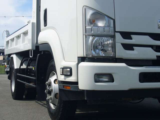 全車自社の指定工場にて点検整備して納車致します！丁寧な整備で【安心】もお届け致します！