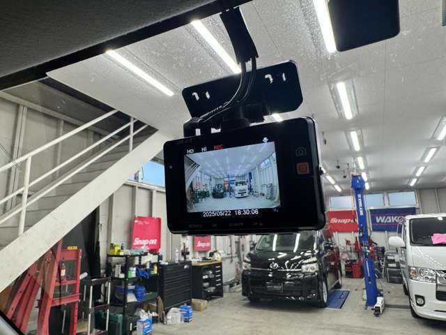 フルセグTVナビ/バックカメラ/Bluetooth/ETC/ドライブレコーダー/左パワースライドドア/シートヒーター/4WD/スマートキー2個