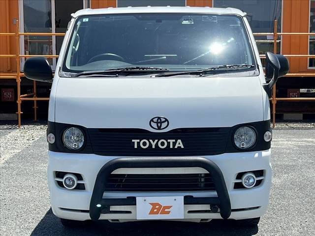 ガラスコーティングなども行っております。プロスタッフによる、施工ですのでご安心してお頼みください。