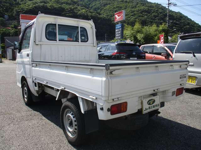 車検もまだまだ残っていますので安心してお乗りいただけます♪もちろん納車時の整備をすることでお客様にはより安心してお乗りいただけます☆