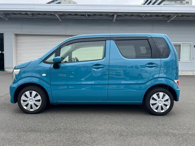 【イモビライザー装備】エンジン始動時に携帯リモコンと車両側のIDコードを電子認証して不一致の場合はエンジンがかからないようにして車両盗難の抑制に効果を発揮しますよ☆