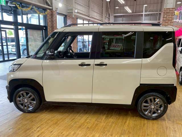 キーパーも取り扱っておりますのでご納車までに施工可能です。コーティングがボディを綺麗な状態で保ってくれます！