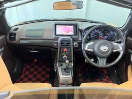 メーターやシフト、スイッチ位置など運転席まわりの配置はしっくりいきたいものですね！まずは座ってチェックしてみて下さい♪