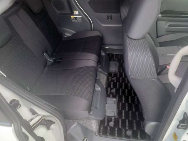 オートプライドでは希少な車両から市場で人気のあるお車を中心に展示しております♪弊社は大分県豊後大野市三重町に展開しております。大分市街地からは少し離れていますが、県内外の納車など可能です！！