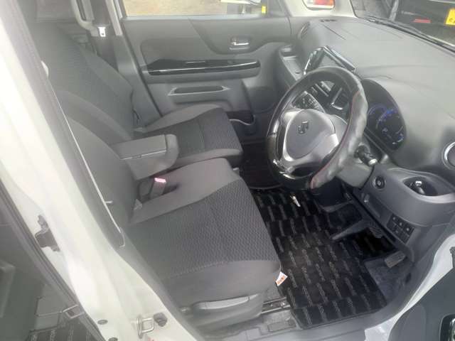 オートプライドでは希少な車両から市場で人気のあるお車を中心に展示しております♪弊社は大分県豊後大野市三重町に展開しております。大分市街地からは少し離れていますが、県内外の納車など可能です！！