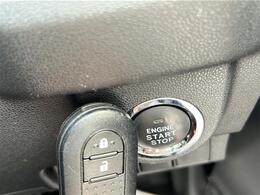 安心の全車保証付き！（※部分保証、国産車は納車後3ヶ月、輸入車は納車後1ヶ月の保証期間となります）。その他長期保証(有償)もご用意しております！※長期保証を付帯できる車両には条件がございます。