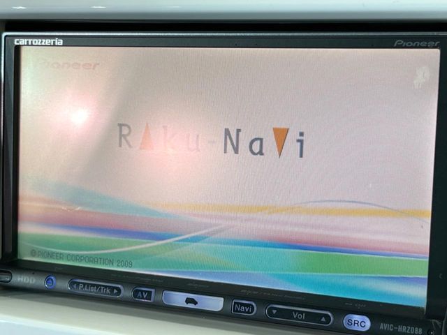 【ナビゲーション】使いやすいナビで目的地までしっかり案内してくれます。各種オーディオ再生機能も充実しており、お車の運転がさらに楽しくなります！！