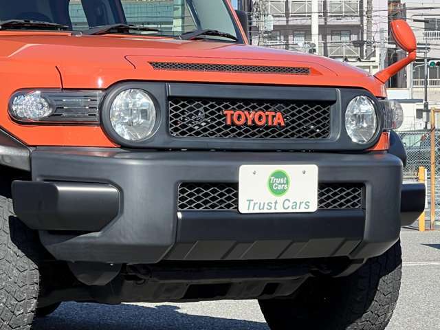 ボディ同色・TOYOTAエンブレム！！ブラックグリル！！