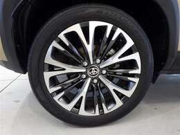 トヨタ認定中古車保証付！（1年間、距離無制限　HV車はHV保証付）　別途延長保証もご用意しております♪　ぜひ現車を確認にご来店ください