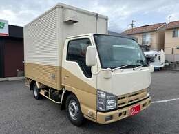 令和4年4月27日にオープンしたアップル三輪店でございます。きれいで落ち着いた店内で営業しておりますので、気軽にお立ちよりください♪