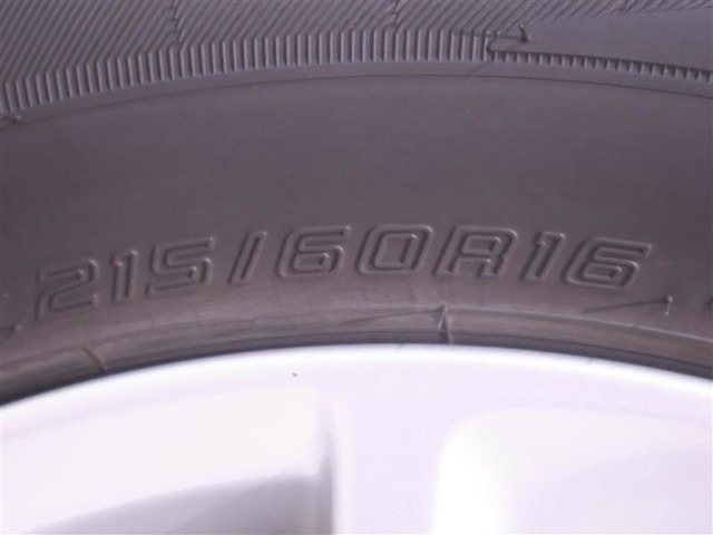 215/60R16　タイヤサイズです。　タイヤのご相談も石川トヨペットカローラにお任せください