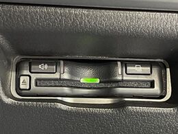 【ETC】高速道路の料金所をストレスなく通過！話題のスポットやサービスエリアに多い「スマートIC」利用時は必須のアイテムです。当店でセットアップを実施、ご納車当日からすぐにご利用いただけます！