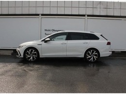 スマートなのに実用的！上質なステーションワゴンです♪