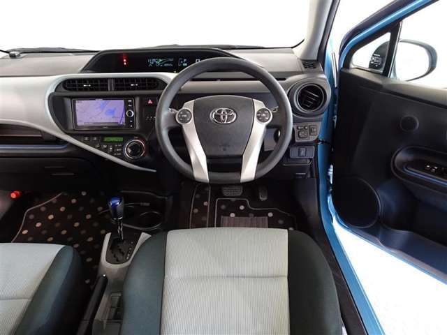 運転席からの目線になります。