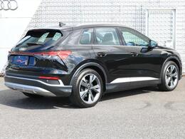 ひと目でAudiの電気自動車とわかるデザインとSUVの力強さや機能性を独創的に融合し、コンパクトSUVでありながら存在感を放ちます。