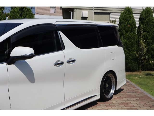 ◆今の車のローンが残っているから。。。　とお乗り換えを諦めている方、現在お乗りのお車のオートローン残債もおまとめ出来る『ツインリセットオートローン（下取残債セット）』の取り扱いもしております。