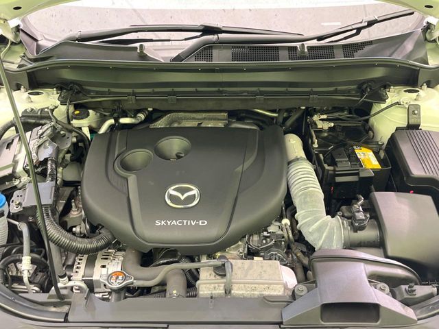 親切・丁寧な専門メカニックスタッフが応対！・車検・点検整備・事故等の修理などアフターサービスも安心。お車のカスタマイズもネクステージのサービススタッフまでご相談ください！