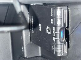 【ETC】高速道路の料金所をストレスなく通過！話題のスポットやサービスエリアに多い「スマートIC」利用時は必須のアイテムです。当店でセットアップを実施、ご納車当日からすぐにご利用いただけます！